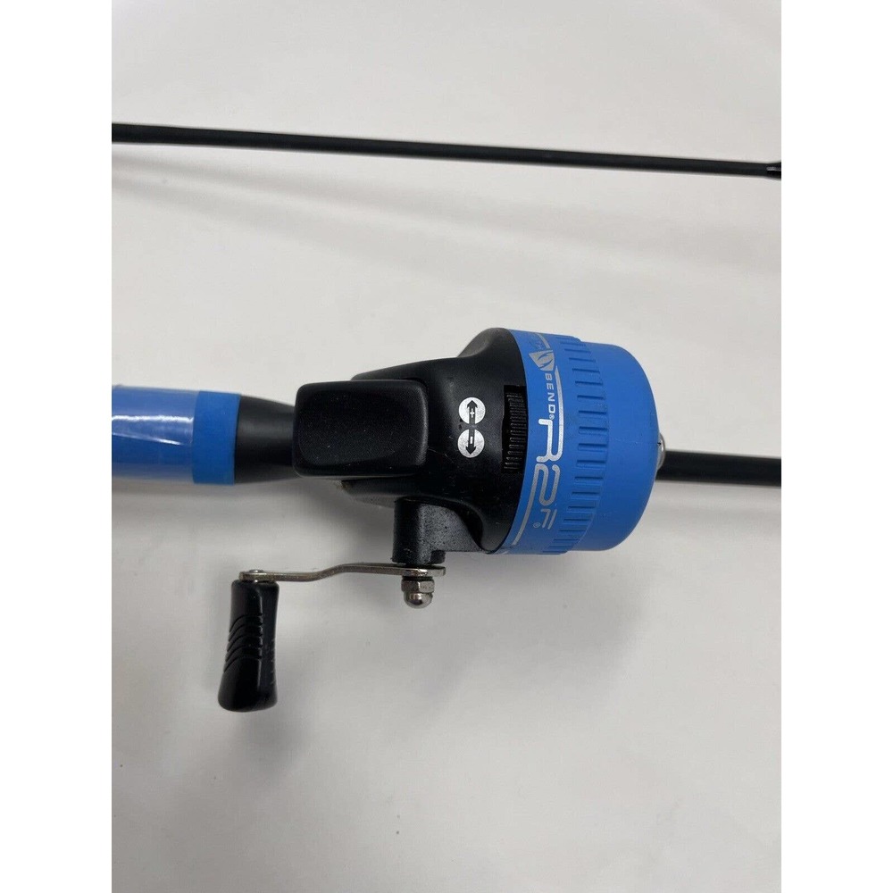South Bend R2F Performance Series R2F4-JABT-SC Telescopic Rod And Reel